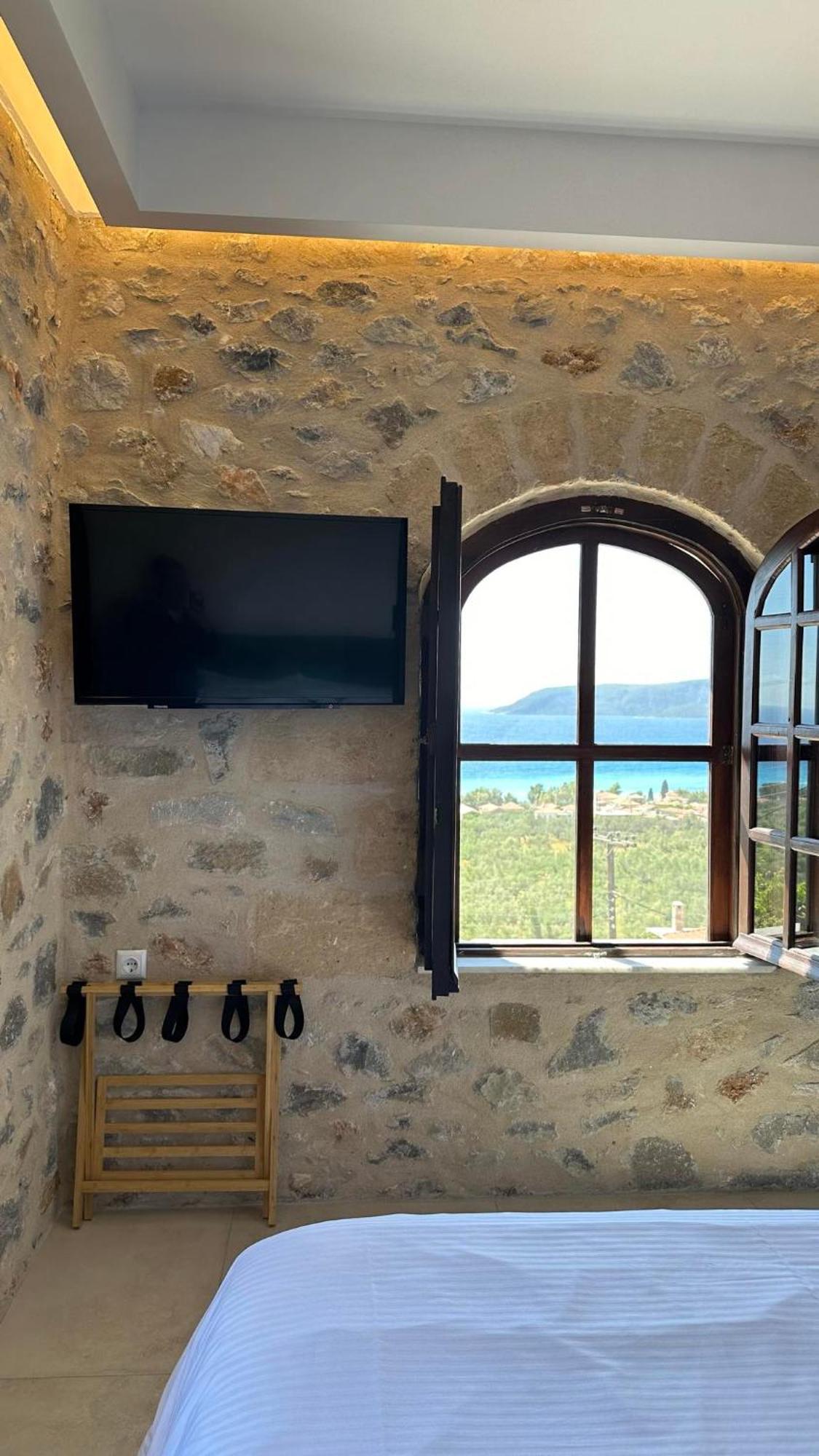 Papanestoras Apartments Kardamyli Exterior foto